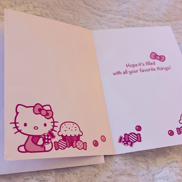 Hello Kitty Happy Birthday Card - Picture 3 of 6